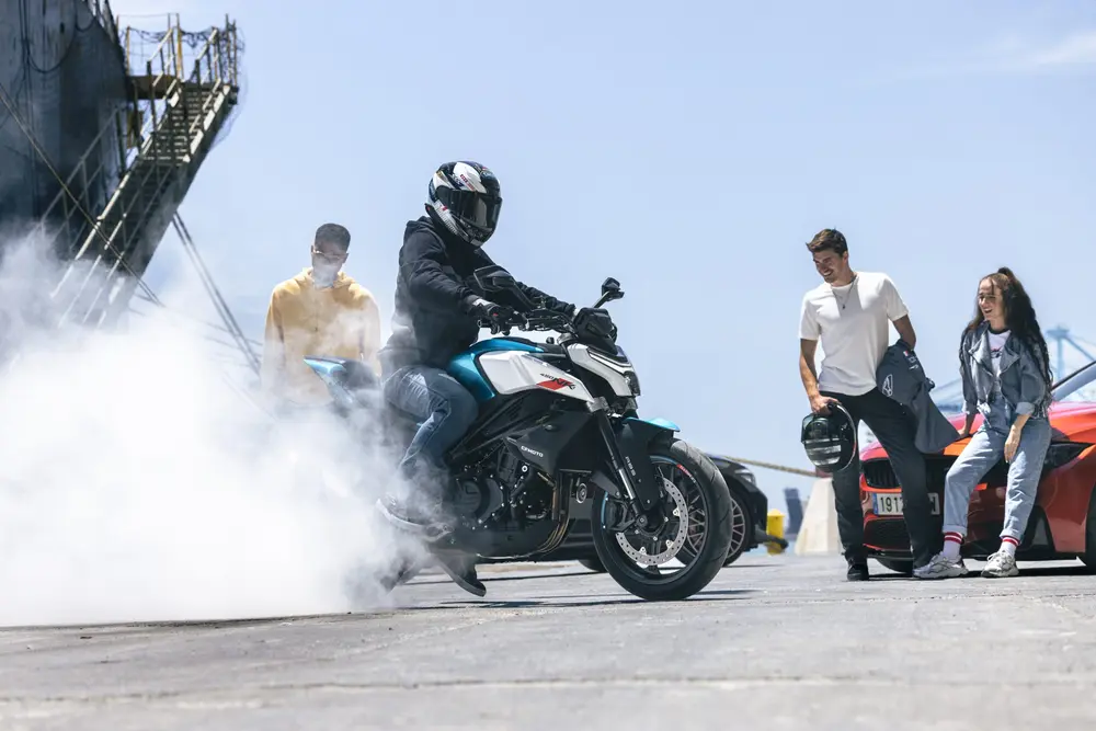 CFMOTO 450NK - Potencia