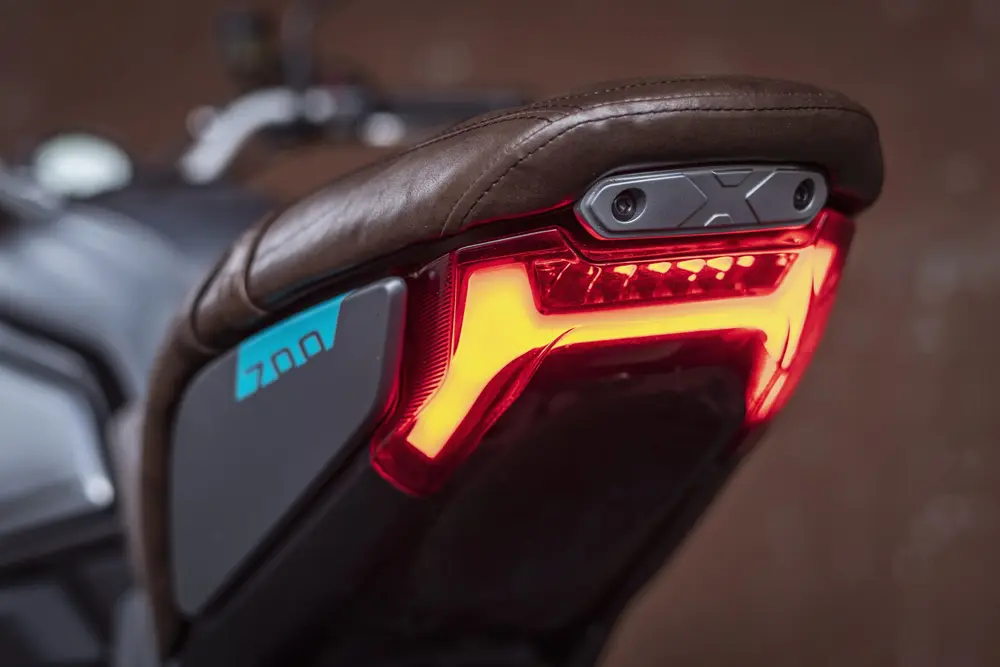CFMOTO 700CL-X Heritage - Protección y seguridad