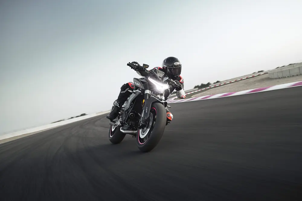 CFMOTO 800NK - Potencia